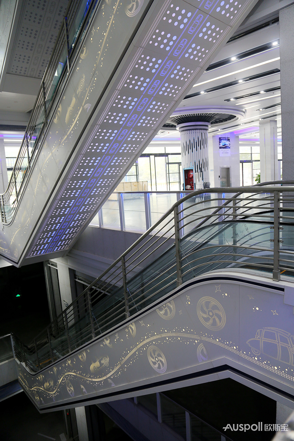 西安馬騰空名車交易廣場