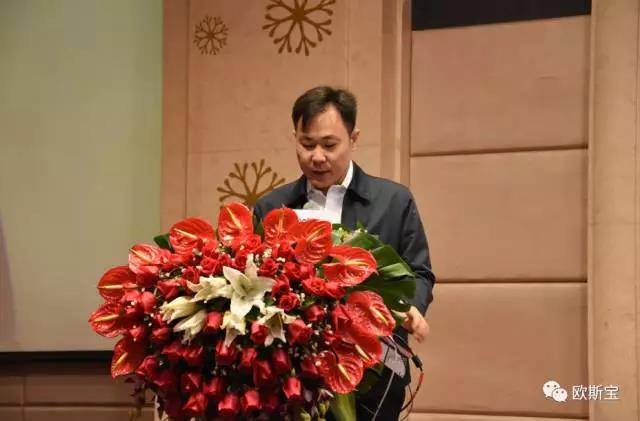”聚創(chuàng)·2017“經(jīng)銷商大會暨新品發(fā)布會在穗隆重召開